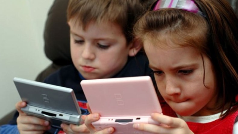 الألعاب الإلكترونية “قنابل” بين أيادي أبنائكم