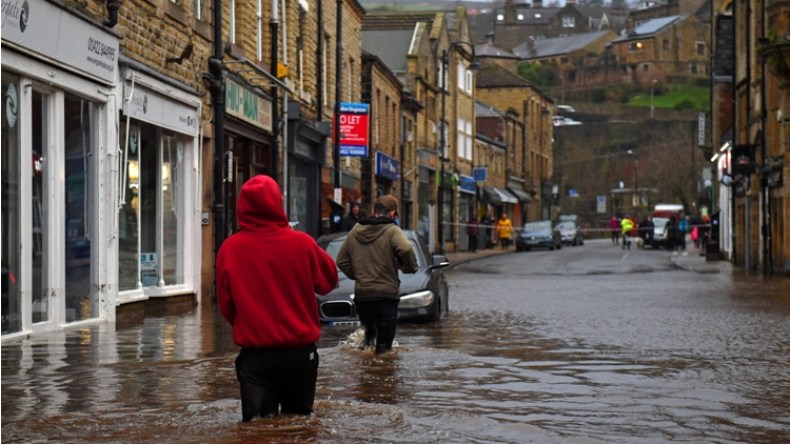 العاصفة كيارا تثير الرعب في أوروبا