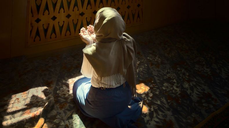 كيف أوفق بين العبادات وباقي الواجبات في رمضان؟!