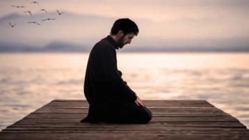 ليسوا سواءً