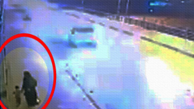 مطلقة تلقي بطفليها من أعلى الجسر بنهر دجلة!