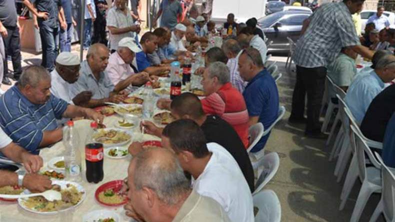 “الكوليرا” تُرعب حجاج البويرة وتُرغمهم على مقاطعة تنظيم الولائم!