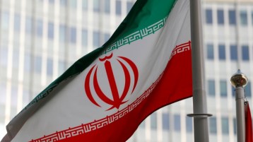 عصابات إيرانية عابثة بأمن الشعوب