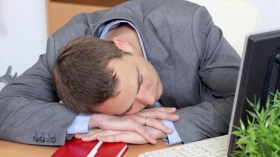 جزائريون يعملون ساعتين فقط في رمضان!