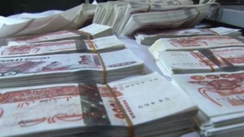 مروج خطير يزور 15 مليون سنتيم بسطيف