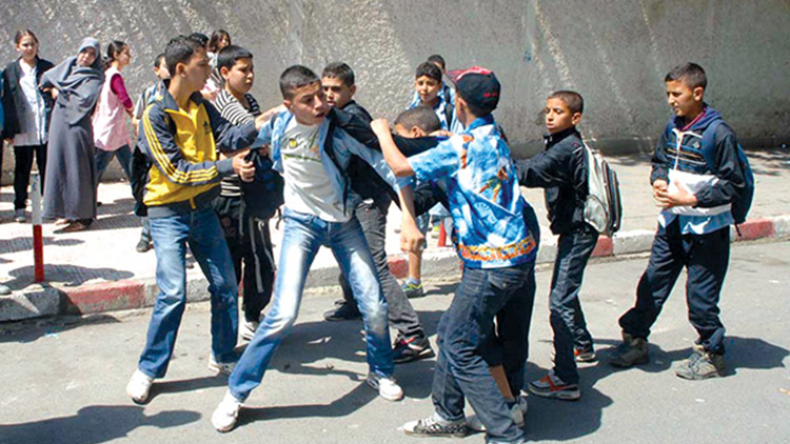 مواجهات بالغاز المسيل للدموع والأسلحة البيضاء بين تلاميذ متوسطة بباتنة