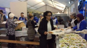 صائمون يتحدّون الغربة ويُحيون تقاليد رمضان بفرنسا