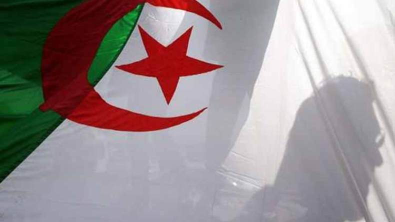 إقامة رأس الدولة.. قبل محاكمة الفاسدين!