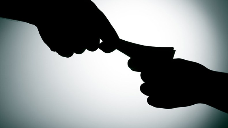 الفساد… قفّ!