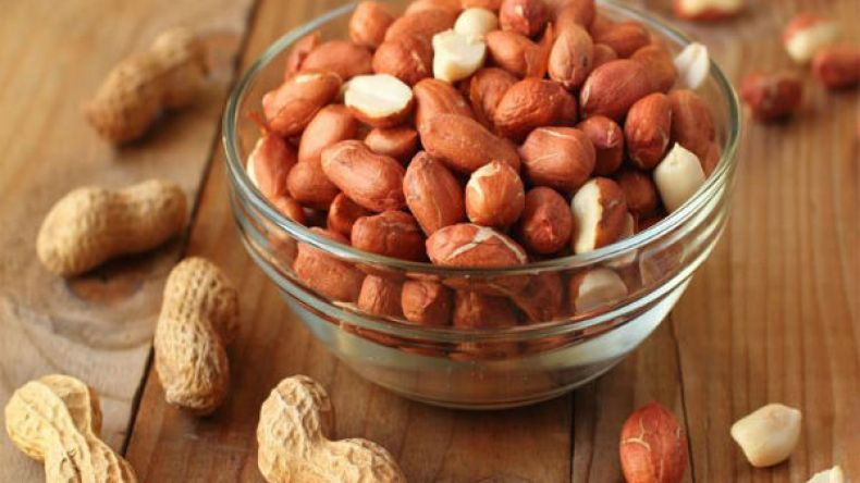 هل يمكن للحامل تناول الفول السوداني؟