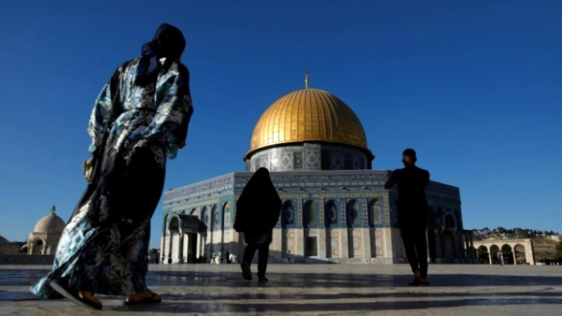 تشييع فلسطيني استشهد برصاص الاحتلال شمال القدس
