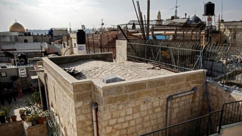 صفقات غامضة لبيع عقارات لمستوطنين تقلق المقدسيين