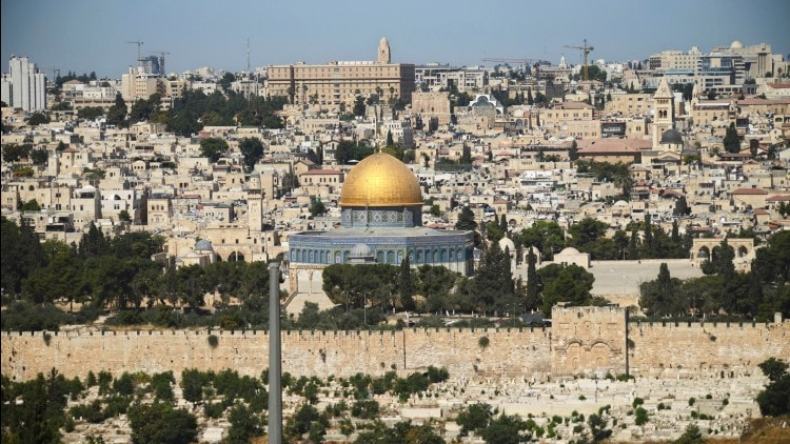 وفدٌ مغربيٌّ متصهْين في القدس