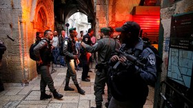 استشهاد فلسطيني طعن جندياً في القدس