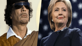 هيلاري كلينتون تكشف أسباب الإطاحة بالقذافي