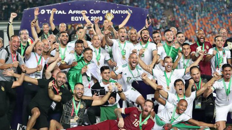 لنفتخر بالحاضر وبلماضي