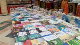 “البيبليومانيا”.. جزائريون مهوسون بجمع الكتب دون قراءتها