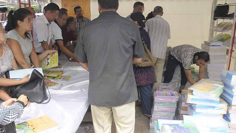 ندرة كبيرة في الكتاب المدرسي بالبويرة تسقط وعود المسؤولين في الماء