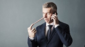 الخروج من الجلد