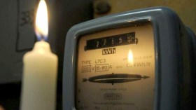 احتجاجات عارمة على ضعف التيار الكهربائي وسوء الخدمات بالوادي