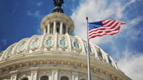 بين التغريدة والكونغرس!