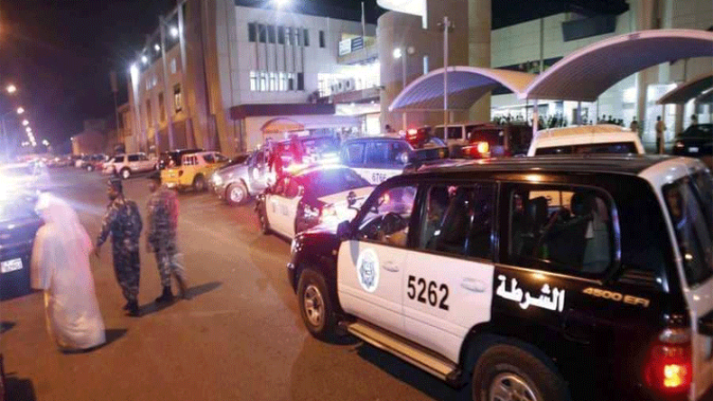 الكويت: مسلح يطلق النار على سيارة للشرطة ثم ينتحر