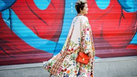 الكيمونو.. الموضة الصيفية التي تأبى الانزياح