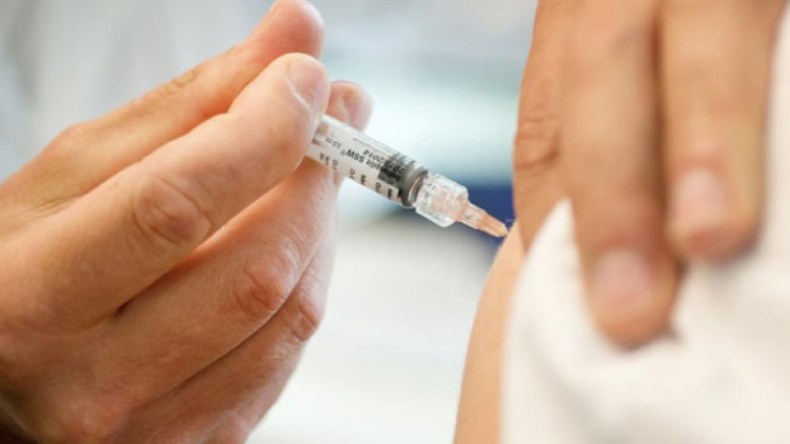 استلام نصف مليون جرعة من لقاح كورونا