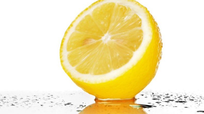 هذا ما يمكنك صنعه بنصف ليمونة؟