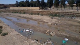 انفجار قنوات الصرف الصحي يهدد سكان حي “النسيم” بالبويرة