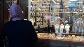 الجزائريات يعزفن عن شراء المجوهرات بسبب الأزمة