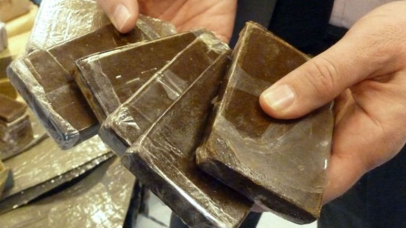 عصابة تستغل بطالا لتخزين المخدرات مقابل 20 مليونا!