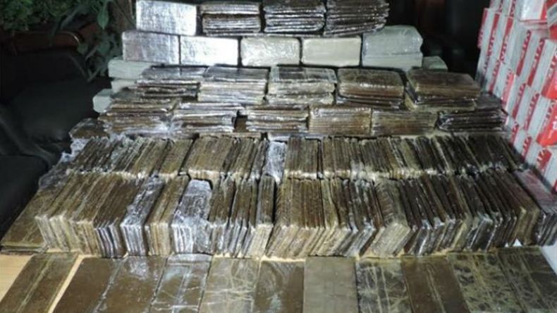 ضبط مخدرات بالمعبر الحدودي الحدادة بسوق أهراس