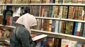 شابات عازمات على نقل عدوى القراءة للمجتمع الجزائري