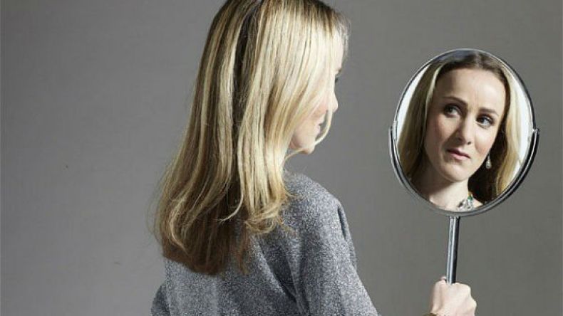 عقدتها.. وزنها وعمرها!