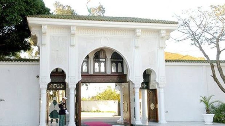 رئيس الجمهورية بين الأحلام والواقع..!