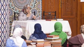 مرشدات غير مؤهلات يتطفّلن على الفتوى والدعوة