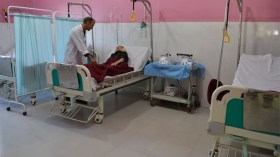 قفف زيارات المرضى “قنابل موقوتة” تهدد الصحة