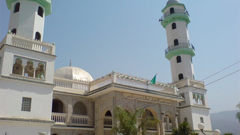 الحكومة تنشر الشروط الجديدة لتشييد المساجد