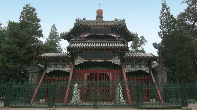 لهذا السبب قامت الصين بغلق 3 مساجد؟!