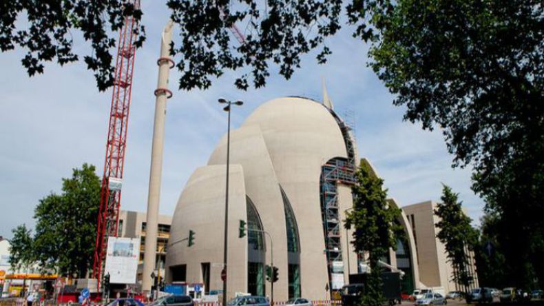 توجه ألماني نحو فرض ضريبة على دخول المساجد