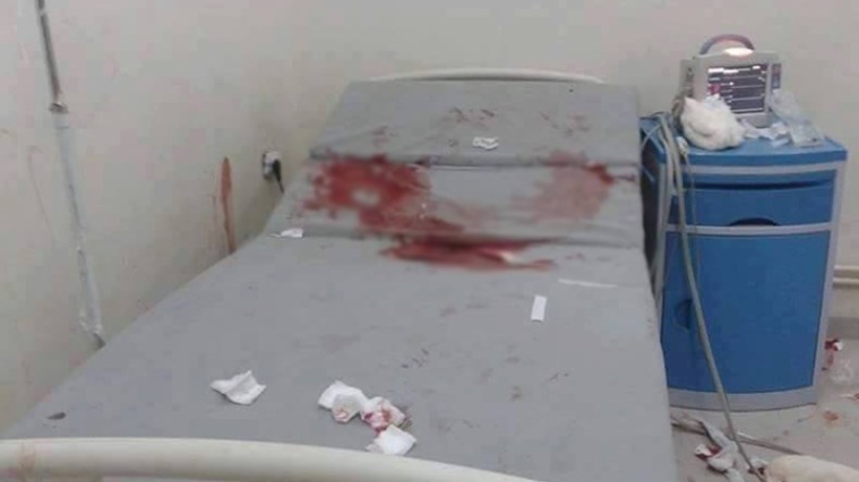 مؤسسة الصحة الجوارية تغرق في المياه القذرة والنفايات ببن عمر