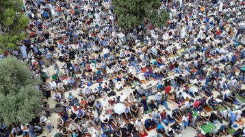 تحيّة إكبار وإعزاز إلى المرابطين في الأقصى