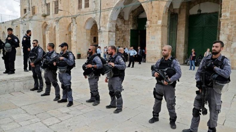 مجموعات “جبل الهيكل اليهودي” تقتحم الأقصى
