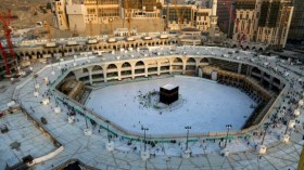 السعودية تغلق الحرمين الشريفين بين العشاء والفجر