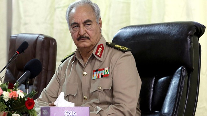 صحيفة عبرية: مسؤول قريب من حفتر يطلب دعم إسرائيل