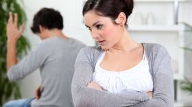 هكذا تصالحين زوجك العنيد بأسلوب ذكي؟