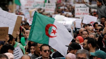 هل تكون المظاهرات بديلا عن الصندوق؟