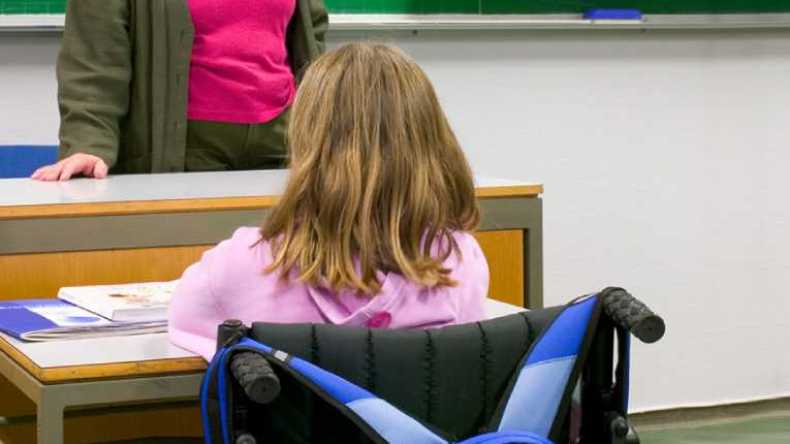 “مرافق الحياة” يرهن تمدرس آلاف الأطفال المعاقين