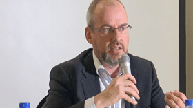 سياسي هولندي يدعم حملات مقاطعة المنتجات الفرنسية